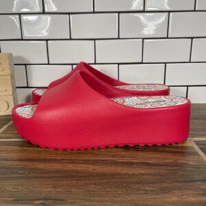 BareTraps Parvati Womens Size 8 Shoes Red Platform Chunky Slip On Slide Sandal